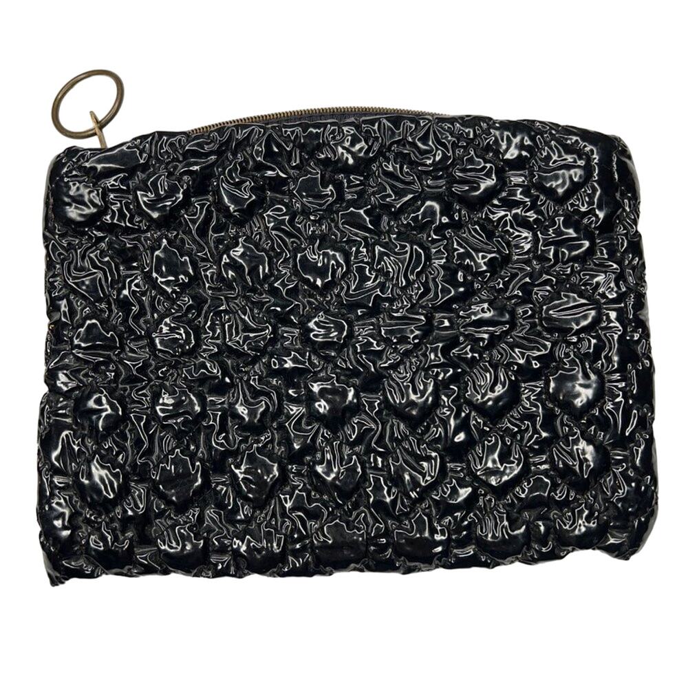 Vintage 70s Black Crinkle Vinyl Clutch Handbag Puffy Textured Bag Fidget Style